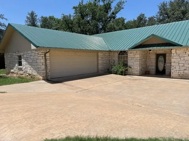 120 Parkview Dr, Brady, TX 76825 - Image #3