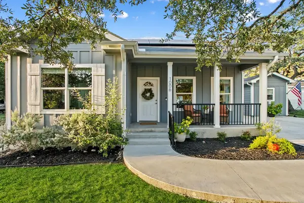 1006 12th Street, Blanco, TX 78606