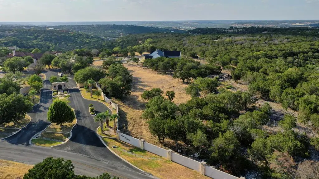 139 S San Juan, Kerrville, TX 78028 - Image #1