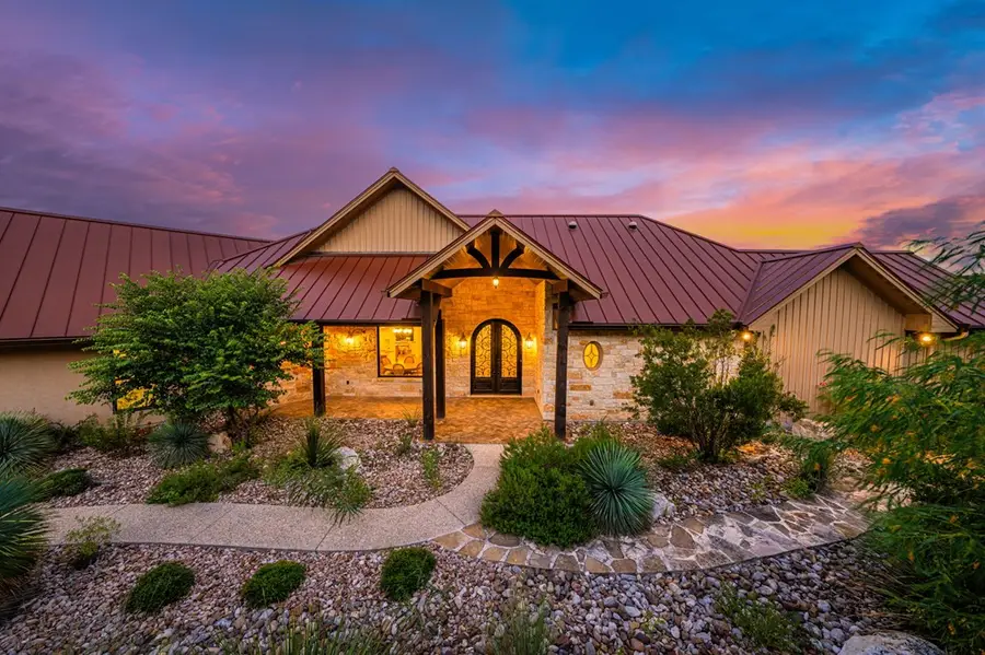 400 Peggy St, Kerrville, TX 78028 - Image #3