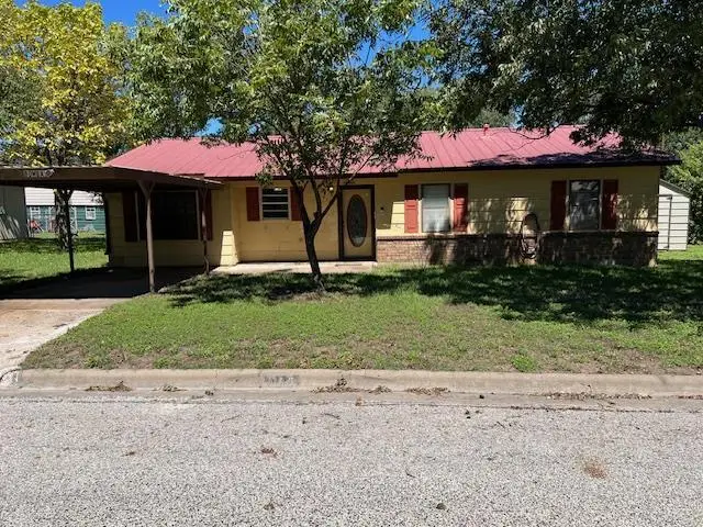 912 Bombay, Brady, TX 76825 - Image #2