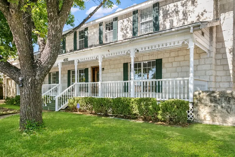 402 W San Antonio St, Fredericksburg, TX 78624 - Image #2