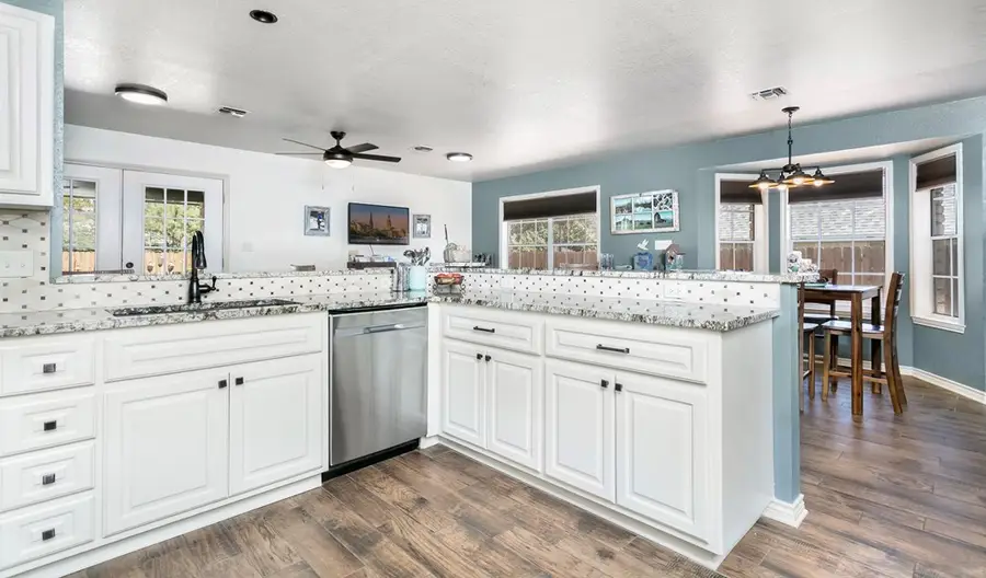 606 Tanya, Fredericksburg, TX 78624 - Image #3