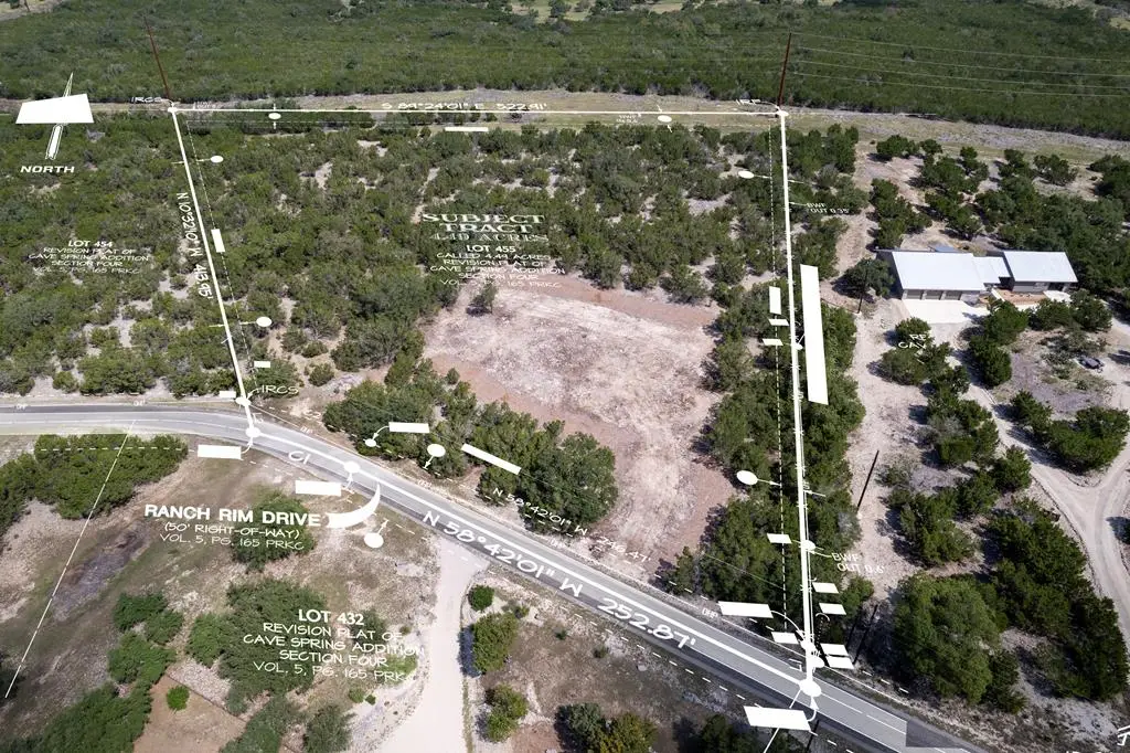 570 W Ranch Rim Dr, Ingram, TX 78025 - Image #1