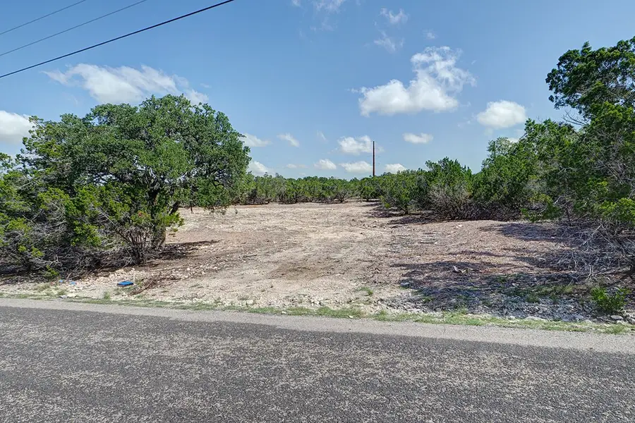 570 W Ranch Rim Dr, Ingram, TX 78025 - Image #2