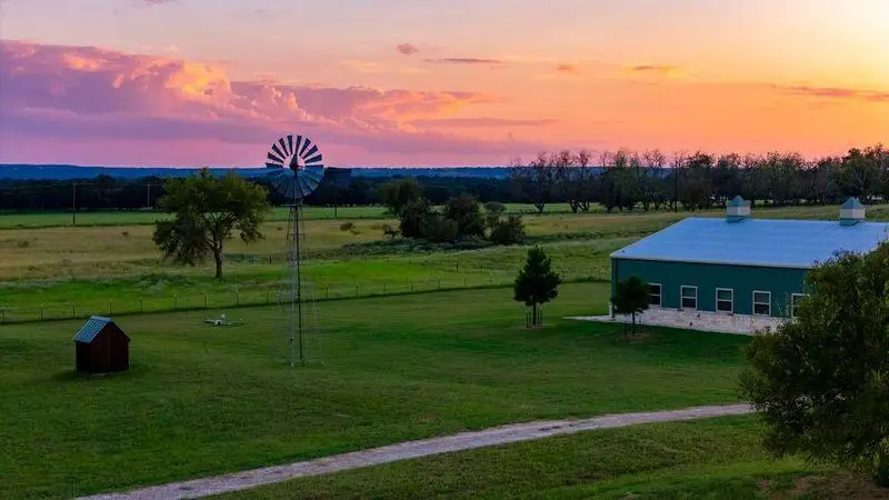 201 Bermuda Lane, Fredericksburg, TX 78624 - Image #2