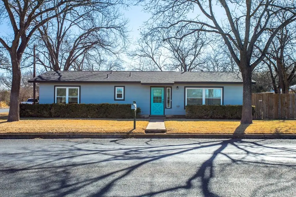 599 E Highway St, Fredericksburg, TX 78624 - Image #1