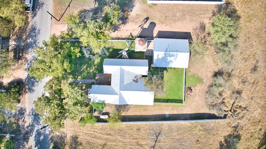 249 S Pecan St, Mason, TX 76856 - Image #2