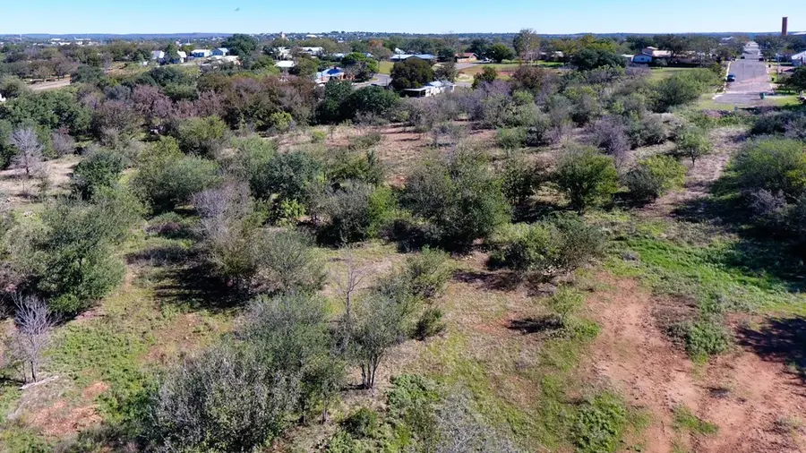 000 W College St, Llano, TX 78643 - Image #3