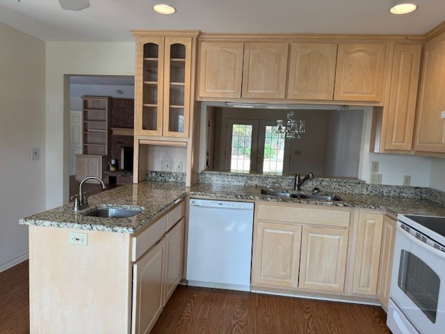 606 W Hackberry, Fredericksburg, TX 78624 - Image #3