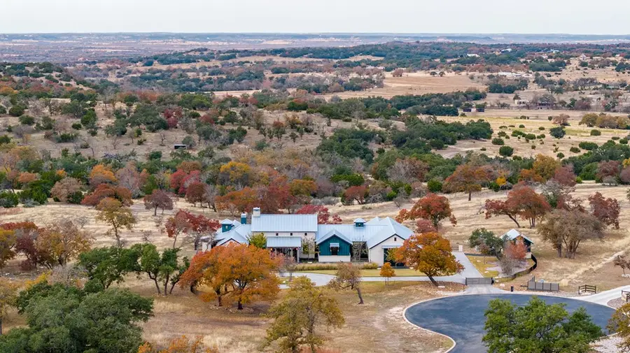 120 Fabelhaft Circle, Fredericksburg, TX 78624 - #3
