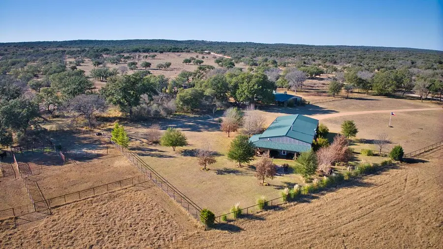 2687 County Rd 373, Fredonia, TX 76842 - Image #2