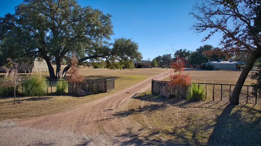 2687 County Rd 373, Fredonia, TX 76842 - Image #2
