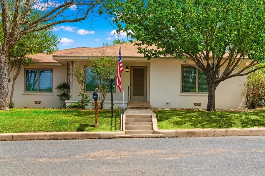 803 Poplar, Fredericksburg, TX 78624 - Image #2