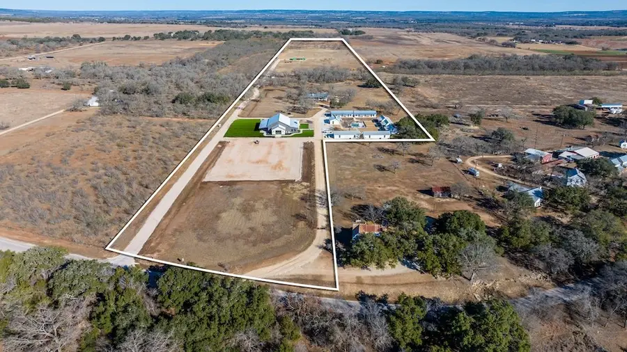 146 Pehl Farm Lane, Fredericksburg, TX 78624 - Image #3