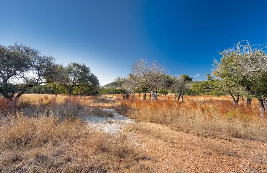 853 Admiral Heights Blvd, Fredericksburg, TX 78624 - Image #3