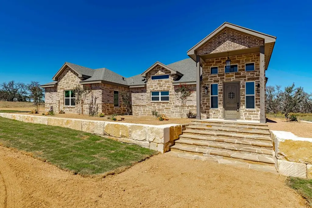 449 Nott Branch Rd, Harper, TX 78631 - Image #1