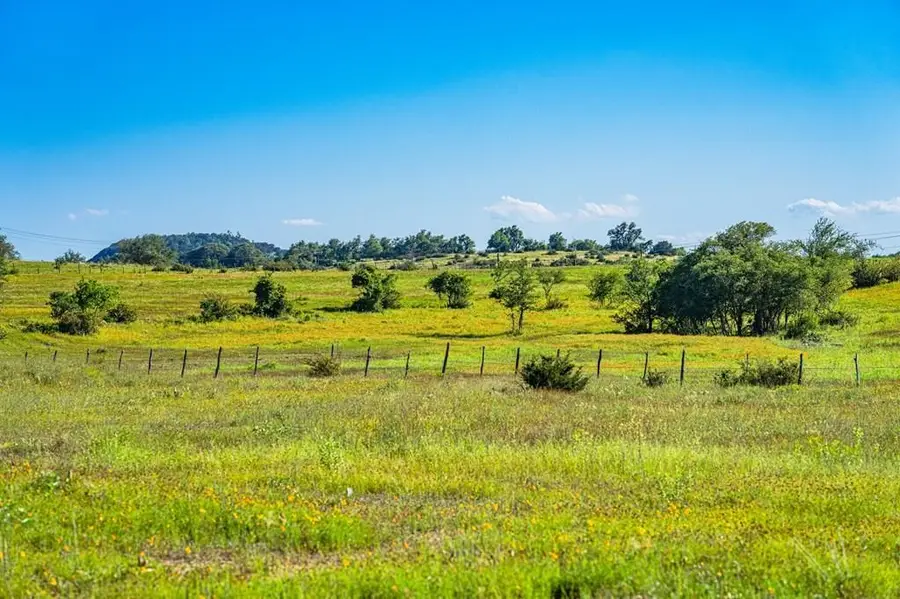 488 Stanton, Johnson City, TX 78636 - Image #3