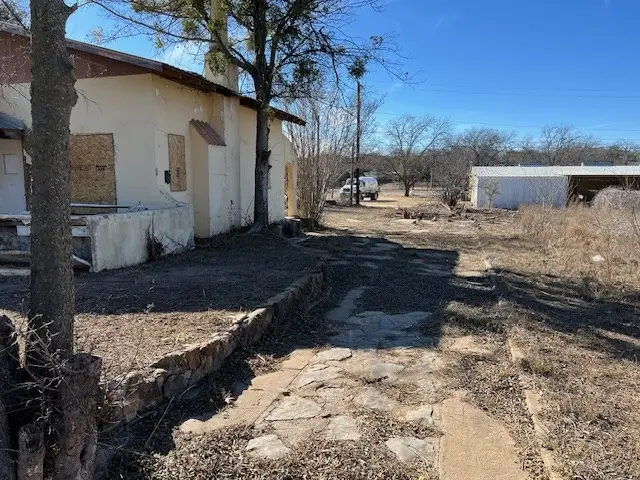 1504 S Blackburn, Brady, TX 76825 - Image #3