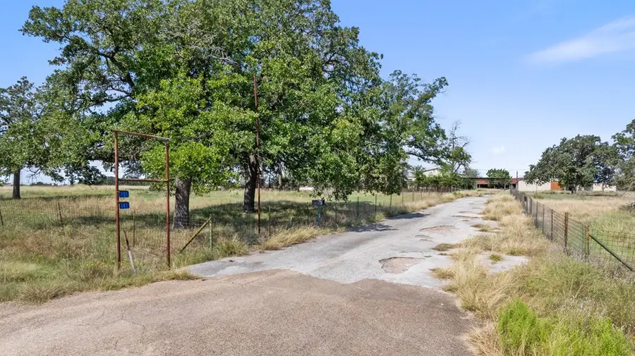 131 Elberta St, Stonewall, TX 78671 - Image #2