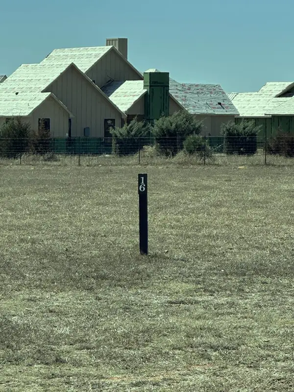 304 Interlaken St., Fredericksburg, TX 78624