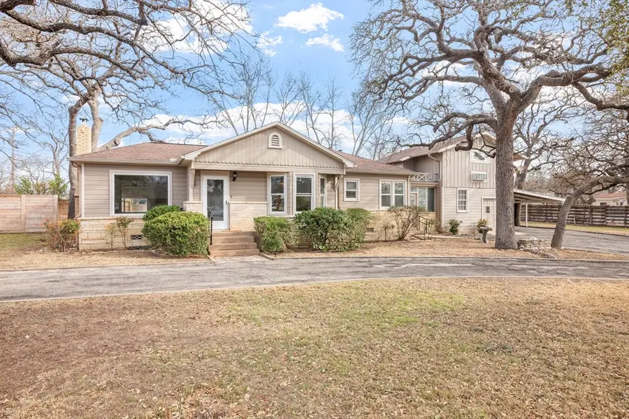 707 N Milam St, Fredericksburg, TX 78624 - Image #3