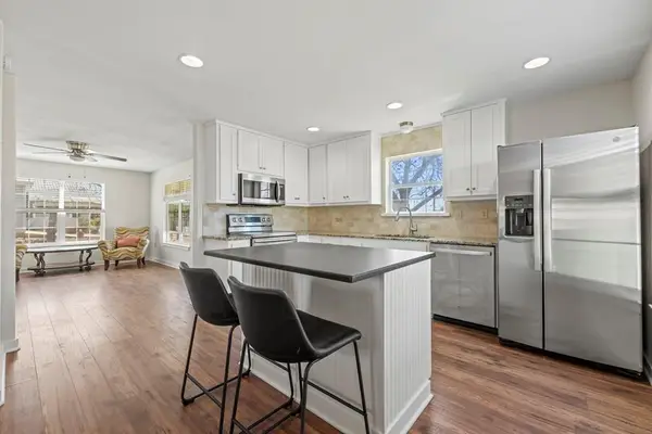 204 Morning Glory Dr, Fredericksburg, TX 78624