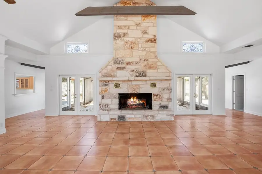 352 Pfeiffer Rd, Fredericksburg, TX 78624 - Image #2