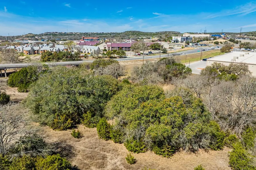 2101 N Stoneledge, Kerrville, TX 78028 - Image #3