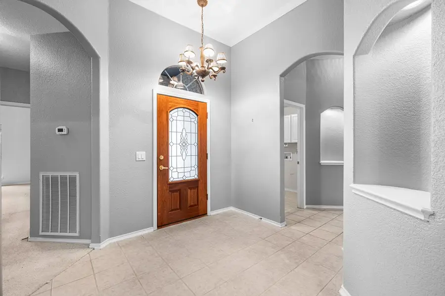 130 W Creekview Dr, Fredericksburg, TX 78624 - #2