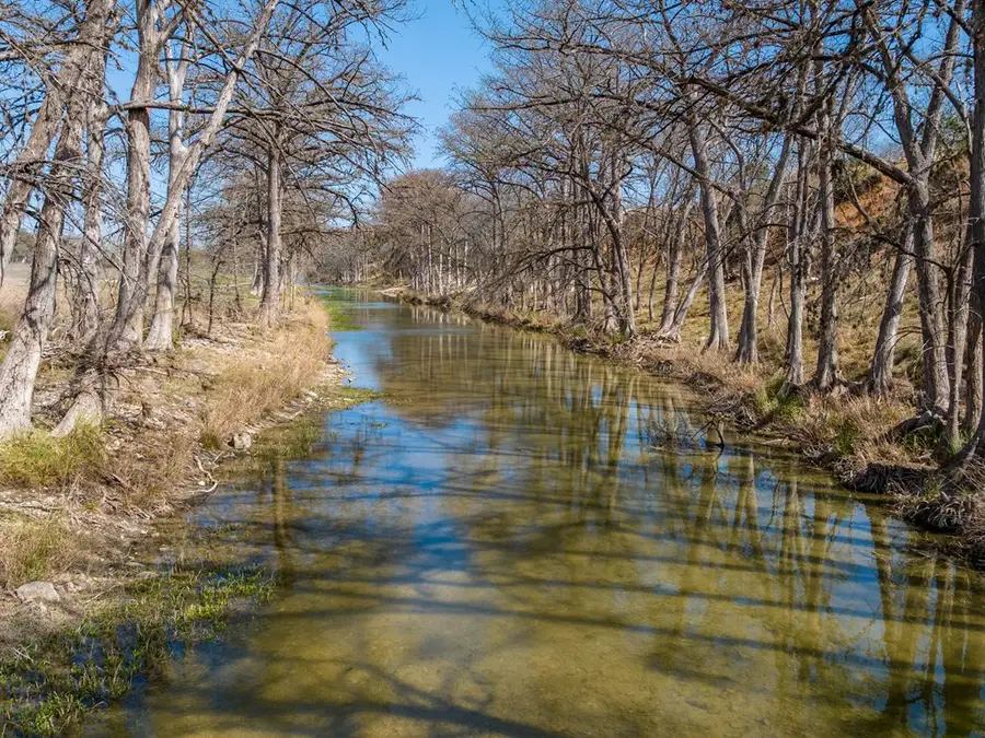 230 Beaver Rd, Ingram, TX 78025 - Image #2