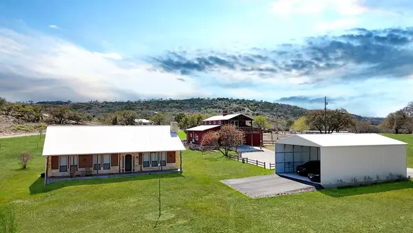 800 Quarter Horse Cir, Burnet, TX 78639