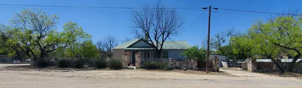 910 Gay St, Menard, TX 76859