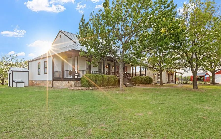 1918 Upper Liveoak Rd, Fredericksburg, TX 78624 - Image #3