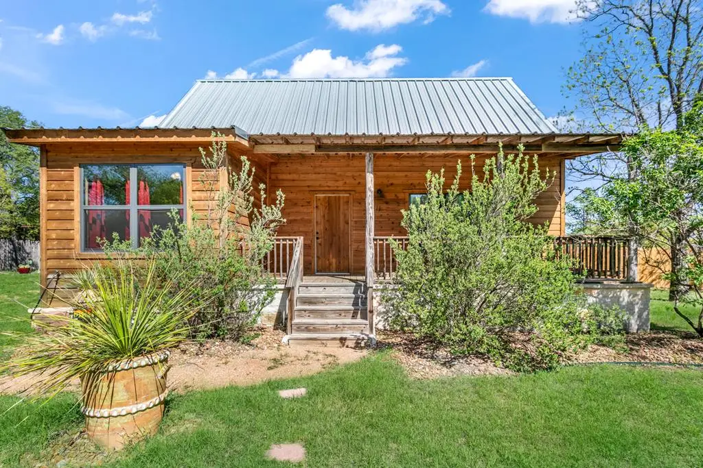 511 Bluebird St, Fredericksburg, TX 78624 - #1