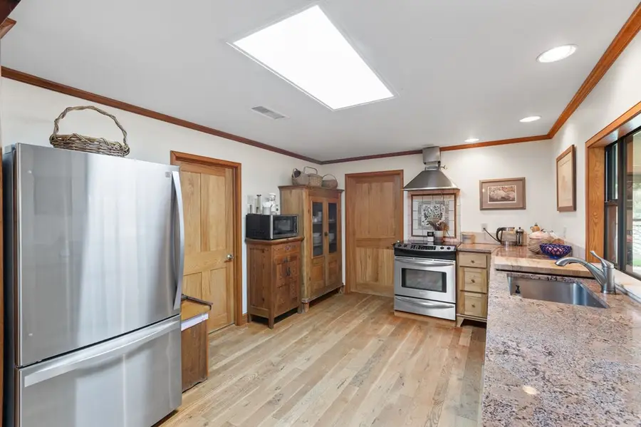 4245 Old San Antonio Rd, Fredericksburg, TX 78624 - #2