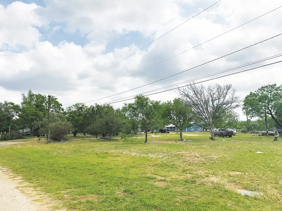 325 Mulberry St, Mason, TX 76856 - Image #3