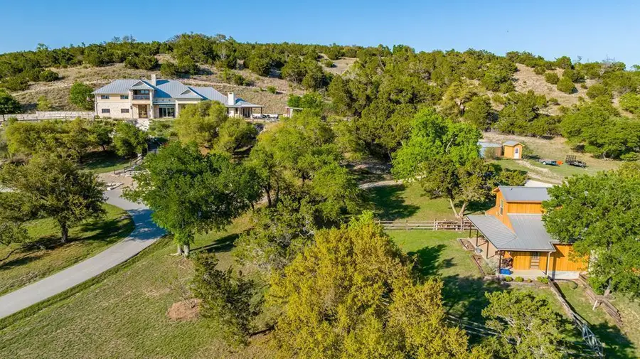 362 Kruse Hill Dr, Fredericksburg, TX 78624 - Image #2