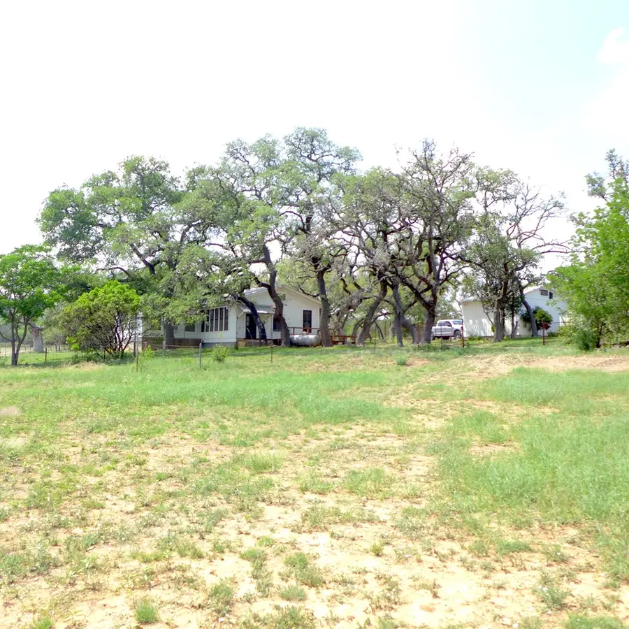 41 Big Joshua Creek Rd, Comfort, TX 78013 - Image #2