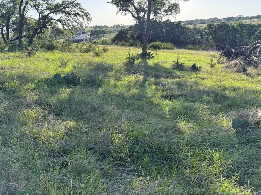 114 Patterson Ridge Dr, Kerrville, TX 78028 - Image #2