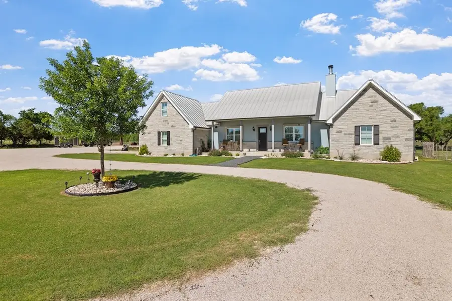 139 Armory Rd, Fredericksburg, TX 78624 - #3