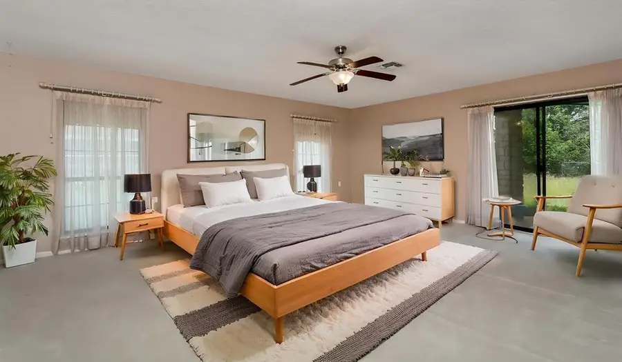 144 Maple St, Fredericksburg, TX 78624 - #2