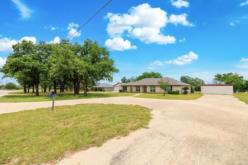 134 Bobbie Lynn St, Harper, TX 78631 - Image #1