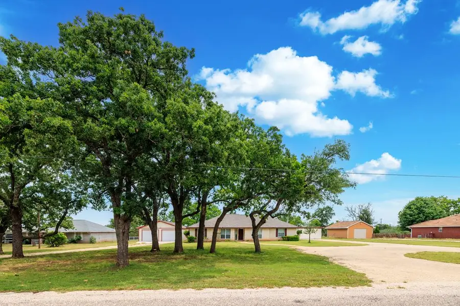 134 Bobbie Lynn St, Harper, TX 78631 - Image #3