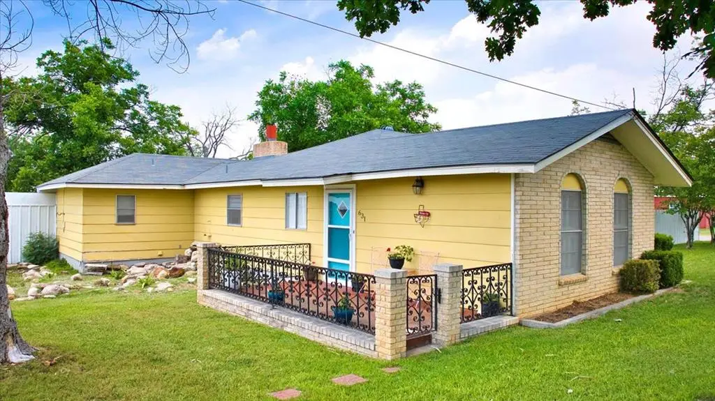 631 Wheeler St, Mason, TX 76856 - Image #1