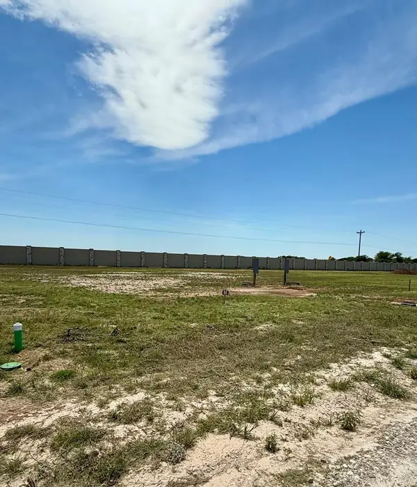 85 Arch Ray Lp, Fredericksburg, TX 78624