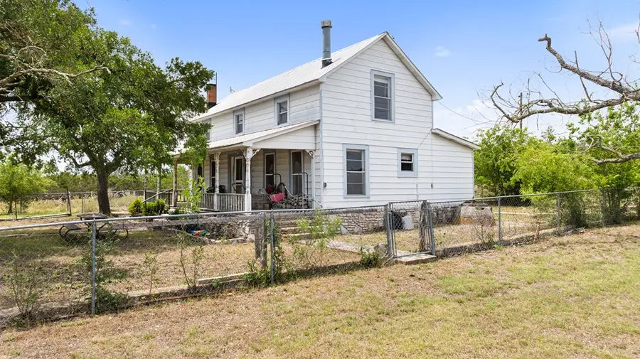 65 Miles Ln, Harper, TX 78631 - Image #3