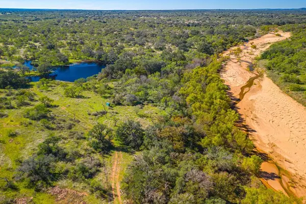 1263 County Rd 102, Llano, TX 78643