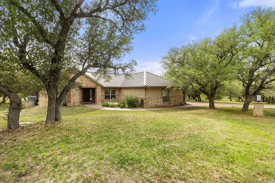 215 Maverick Circle South, Horseshoe Bay, TX 78657 - Image #3