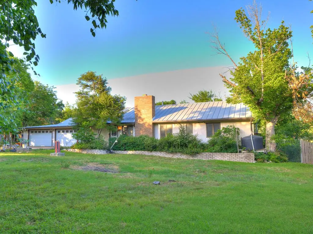 17 Roadrunner Dr., Fredericksburg, TX 78624 - Image #1